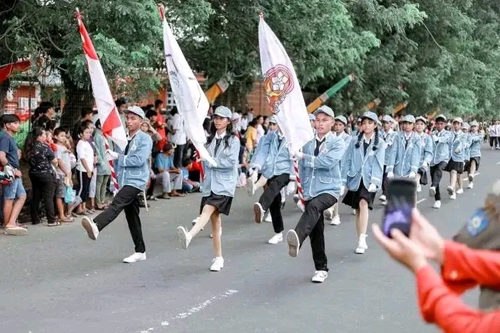 gerak jalan indah antar sekolah tingkat kabupaten